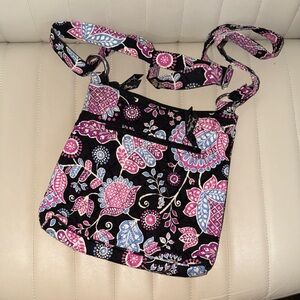 Vera Bradley crossbody retired "Alpine Floral" pattern crossbody purse